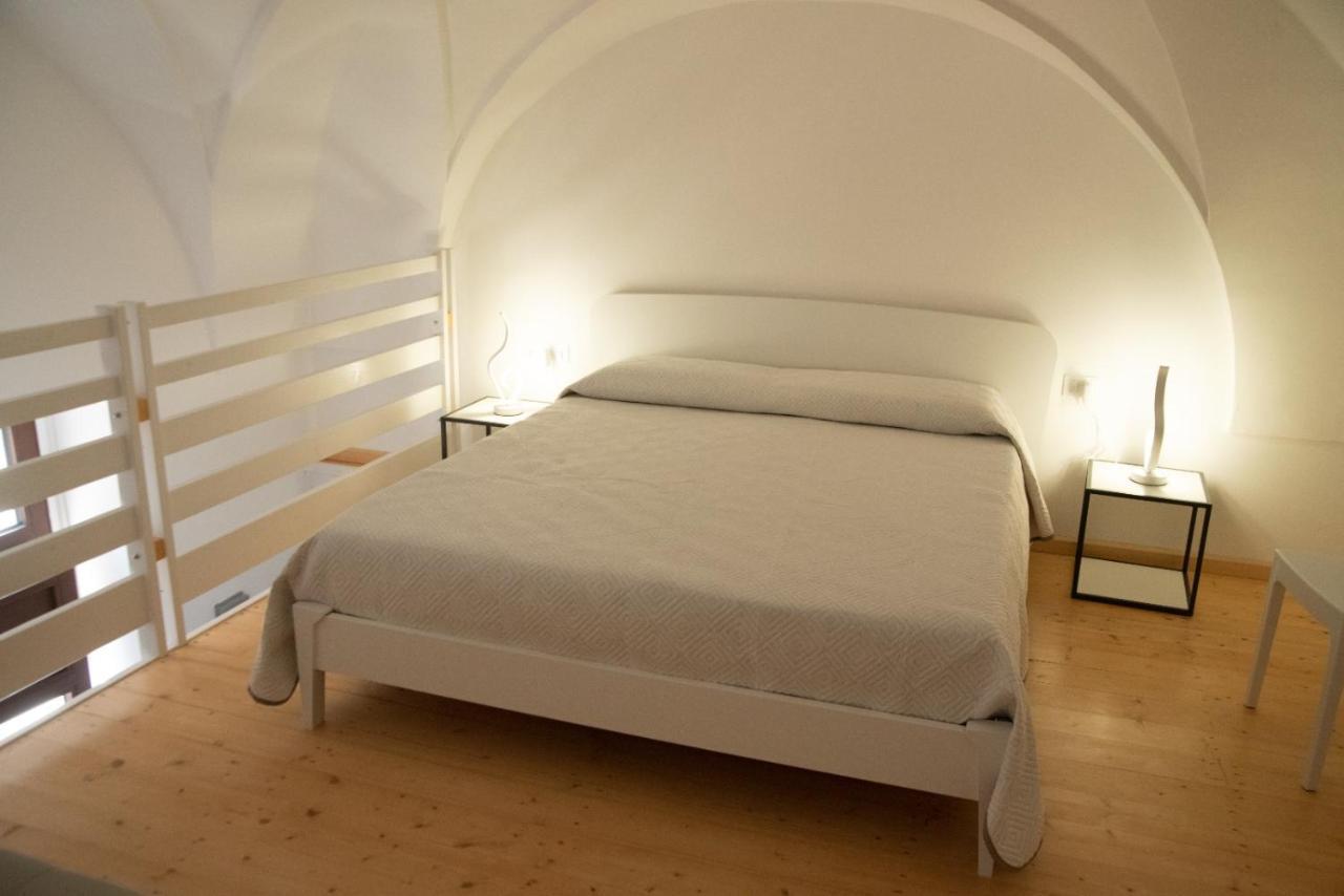 Al Muro Casa Vacanza Леверано Екстериор снимка